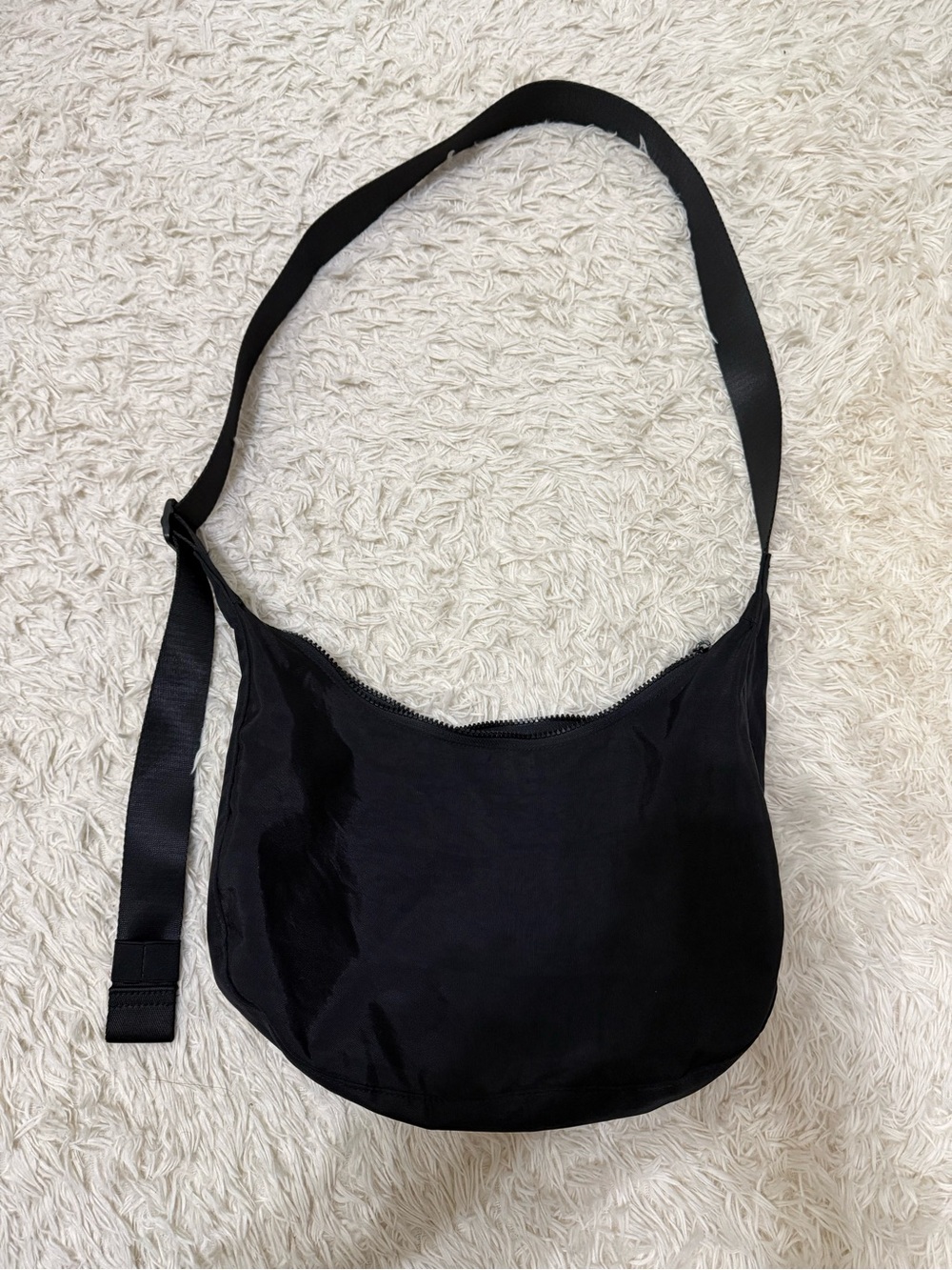 BAGGU Black Crescent Shoulder Bag